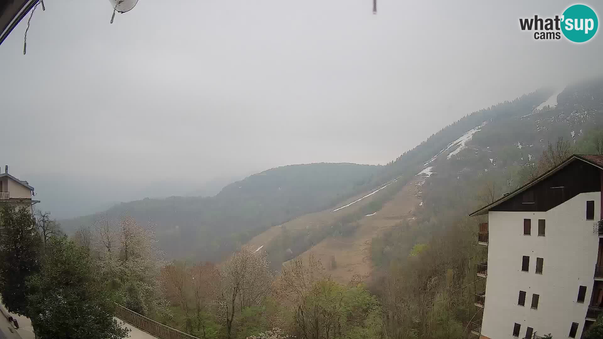 Cardini di Roburent – vista al Monte Alpet