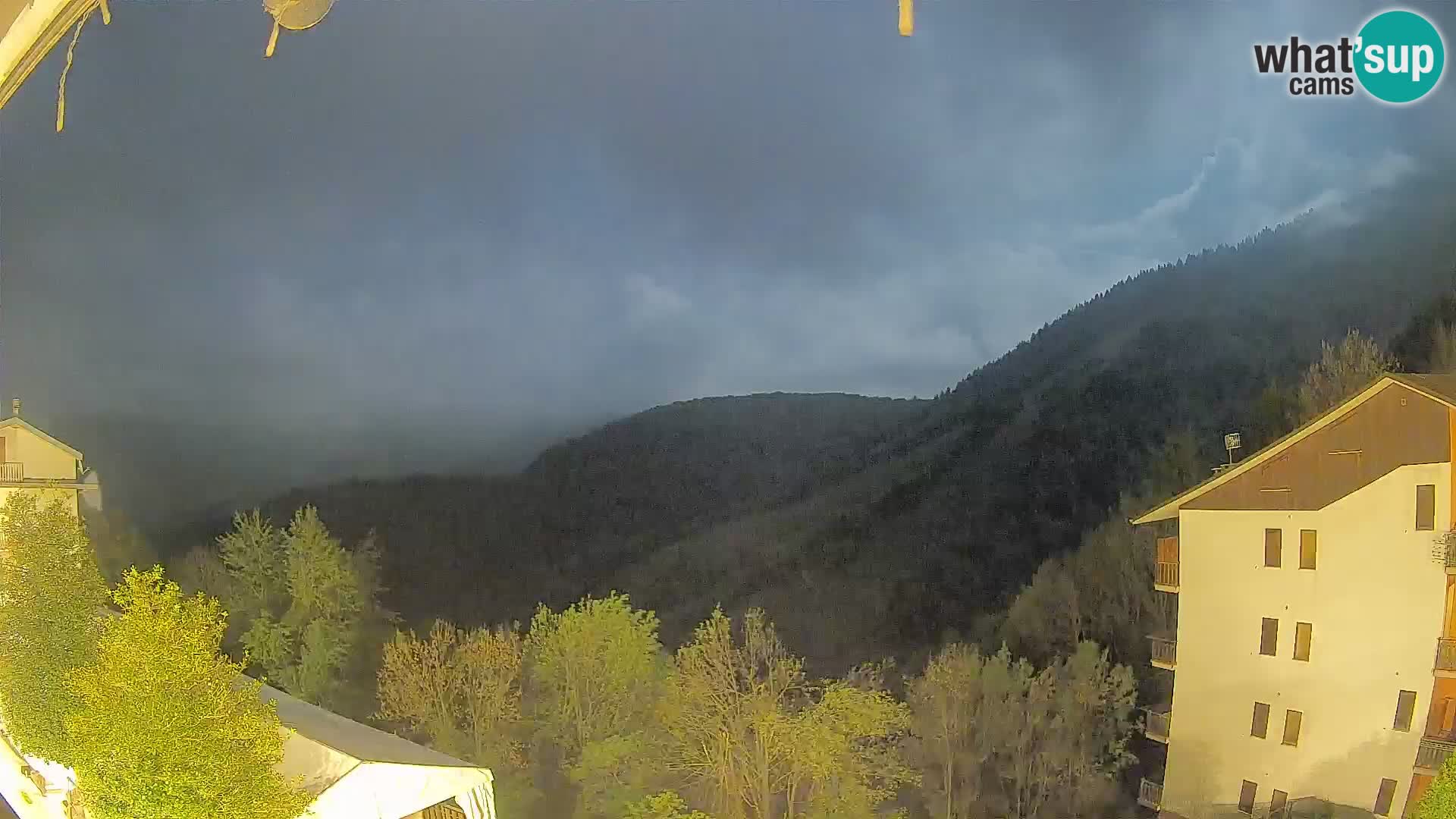 Cardini di Roburent – vista al Monte Alpet