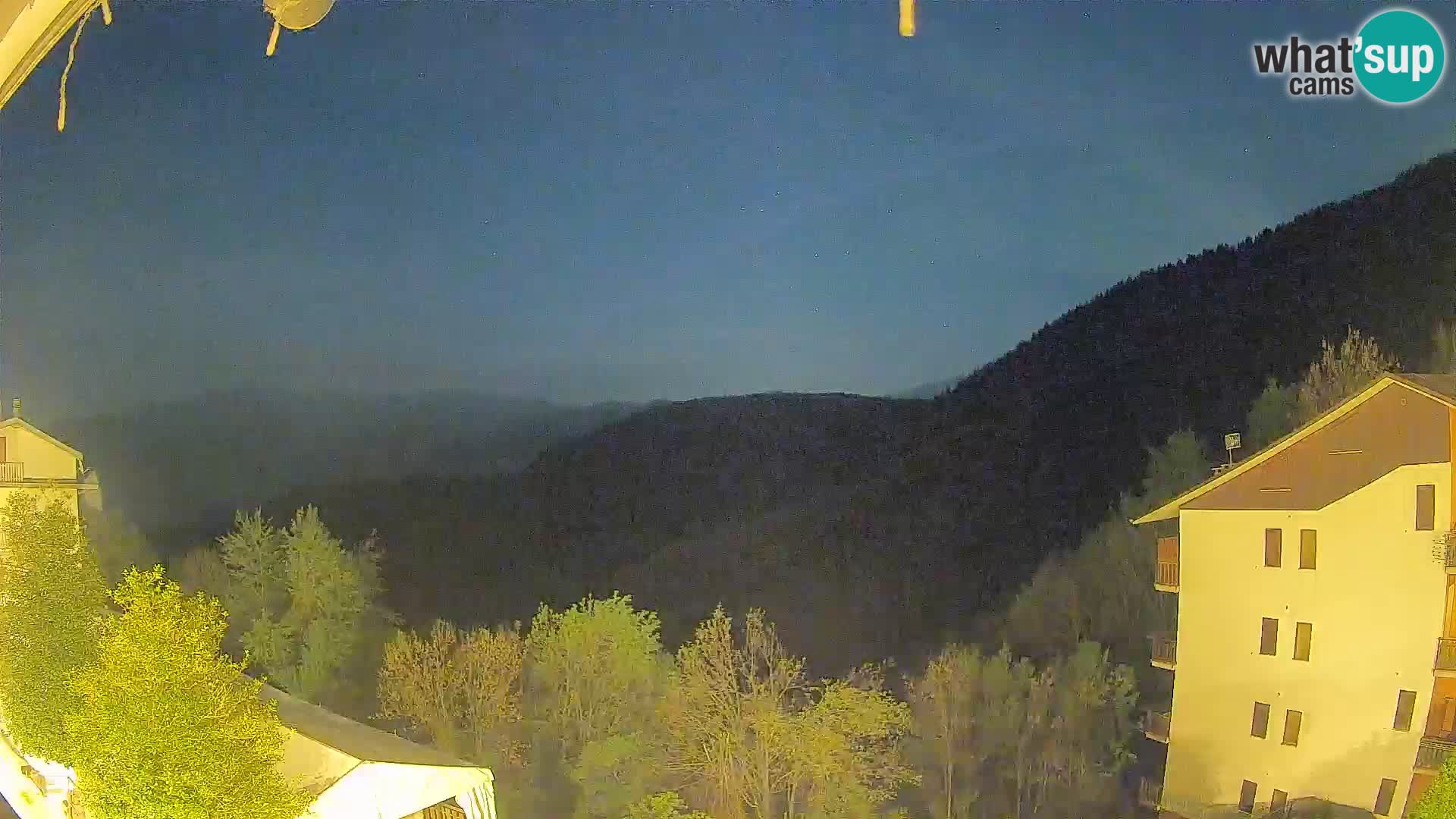 Cardini di Roburent – vista al Monte Alpet