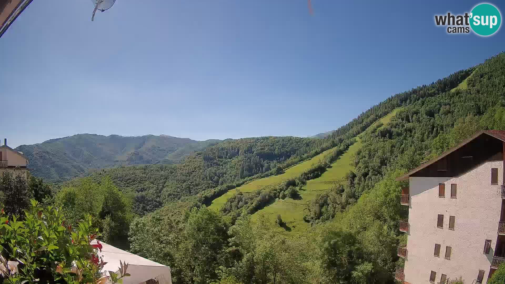 Cardini di Roburent – pogled na Monte Alpet
