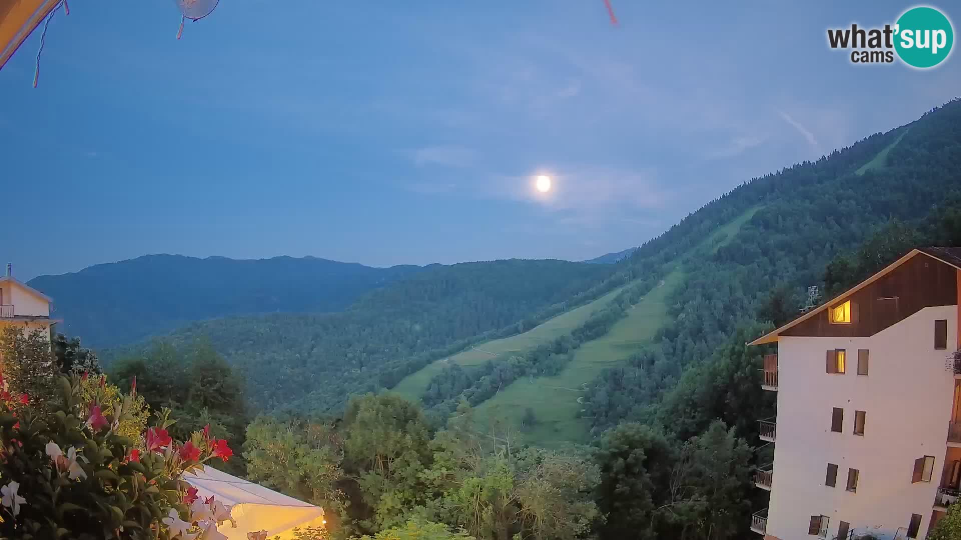 Cardini di Roburent – pogled na Monte Alpet