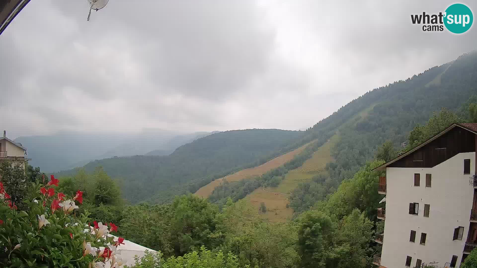 Cardini di Roburent – pogled na Monte Alpet