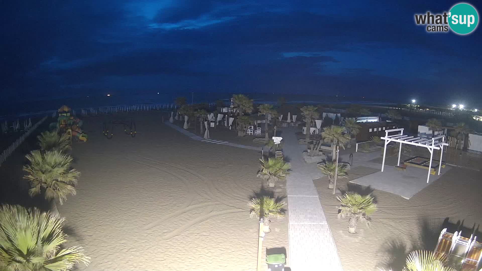 V živo Bagno Primavera Beach – Piazzale Europa Rosolina Mare webcam