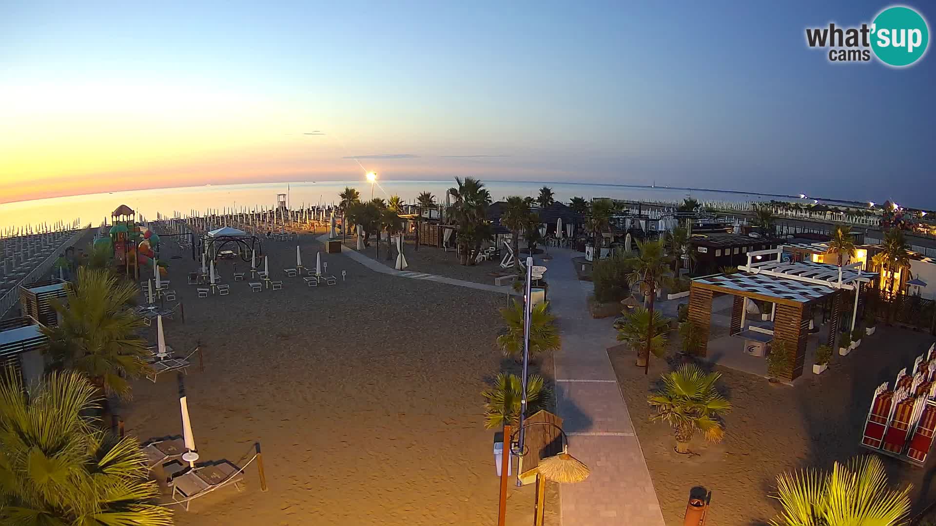 V živo Bagno Primavera Beach – Piazzale Europa Rosolina Mare webcam