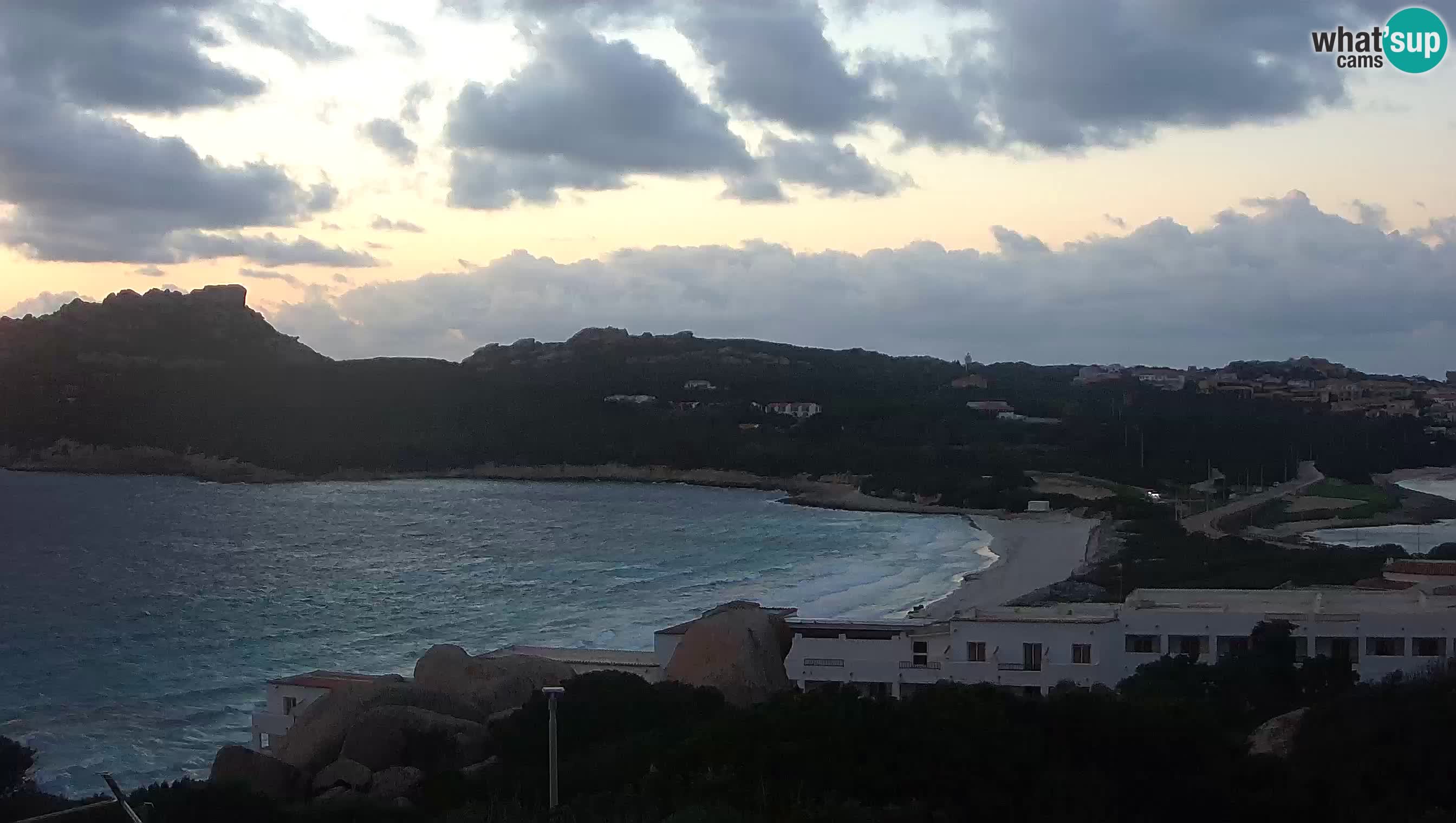 Web kamera uživo Capo Testa plaža s 2 mora – Santa Teresa Gallura – kamera uživo Sardinija