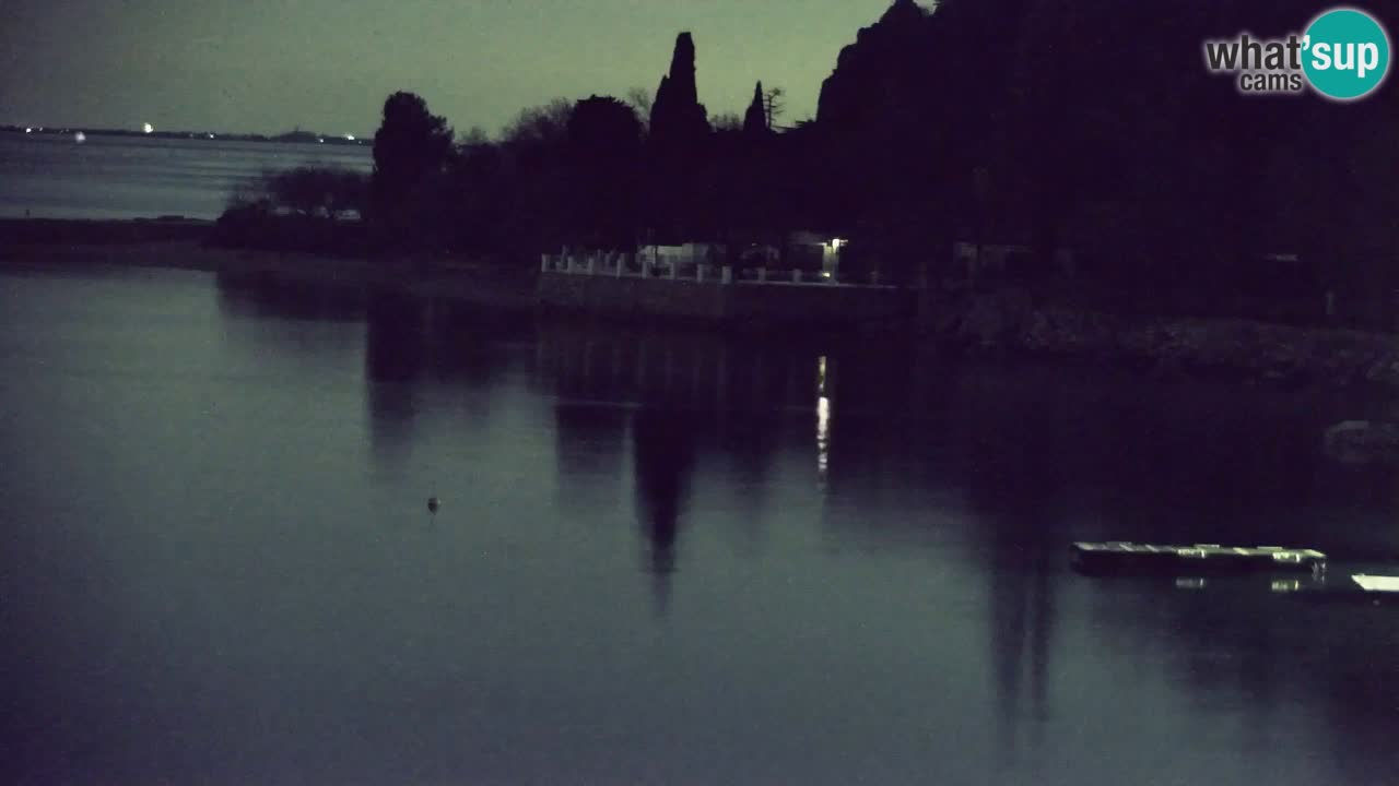 Spletna kamera Sesljan (Sistiana) – Pogled na marino in zaliv