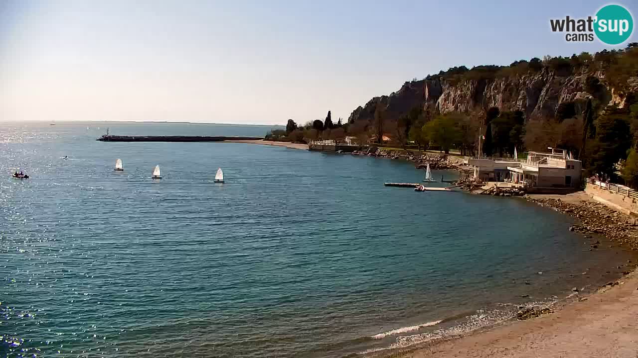 Spletna kamera Sesljan (Sistiana) – Pogled na marino in zaliv