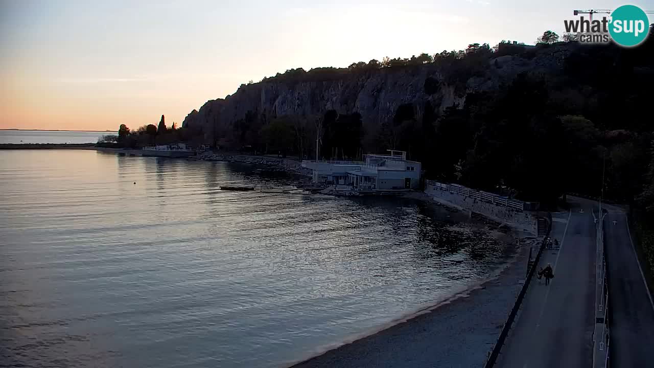 Webcam Sistiana – Vue sur la marina et la baie