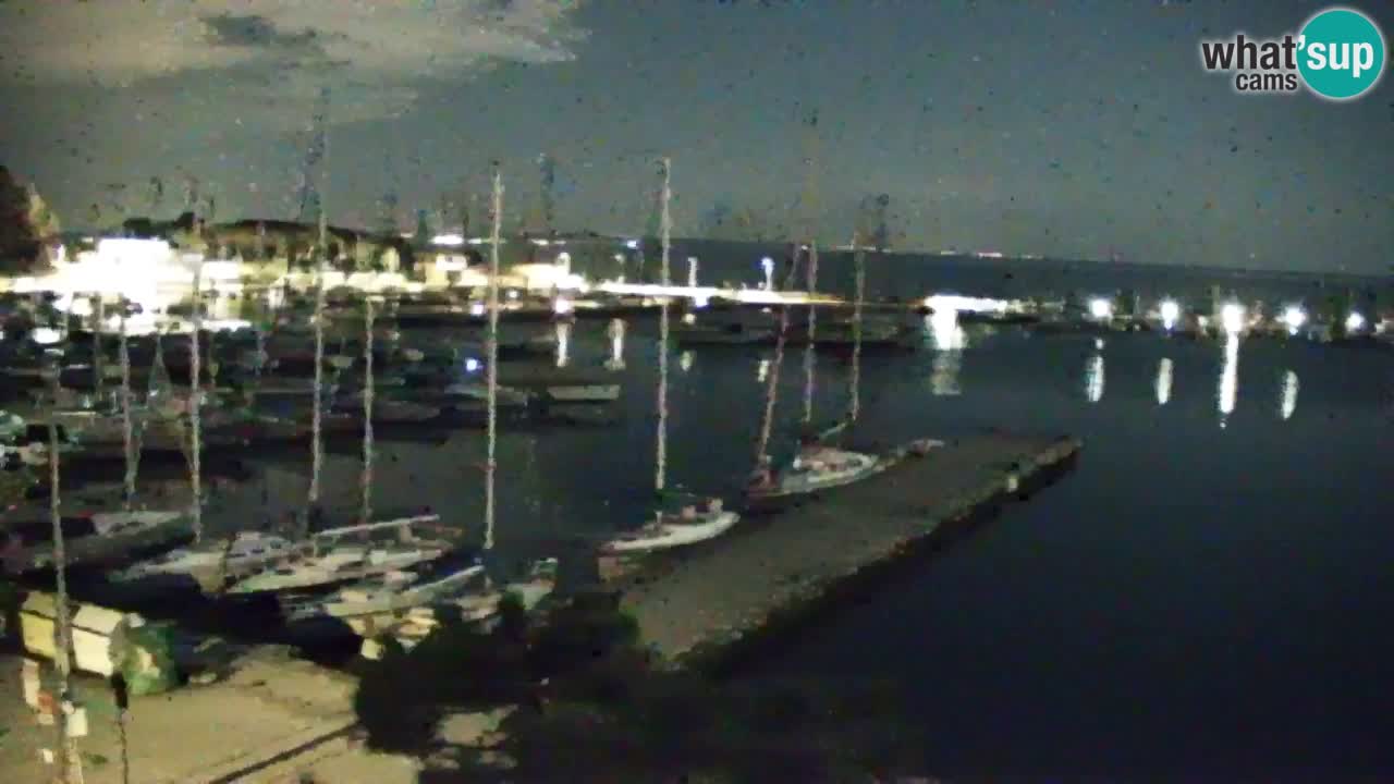 Spletna kamera Sesljan (Sistiana) – Pogled na marino in zaliv