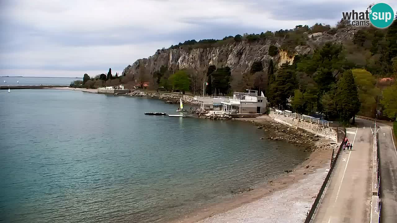 Webcam Sistiana – Pogled na marinu i zaljev