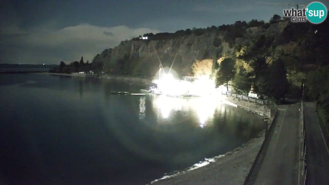 Webcam Sistiana – Pogled na marinu i zaljev