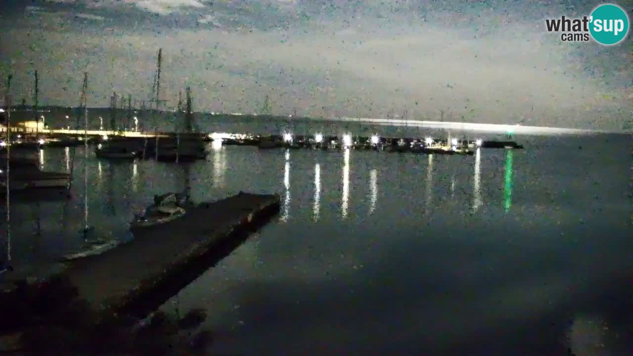 Spletna kamera Sesljan (Sistiana) – Pogled na marino in zaliv