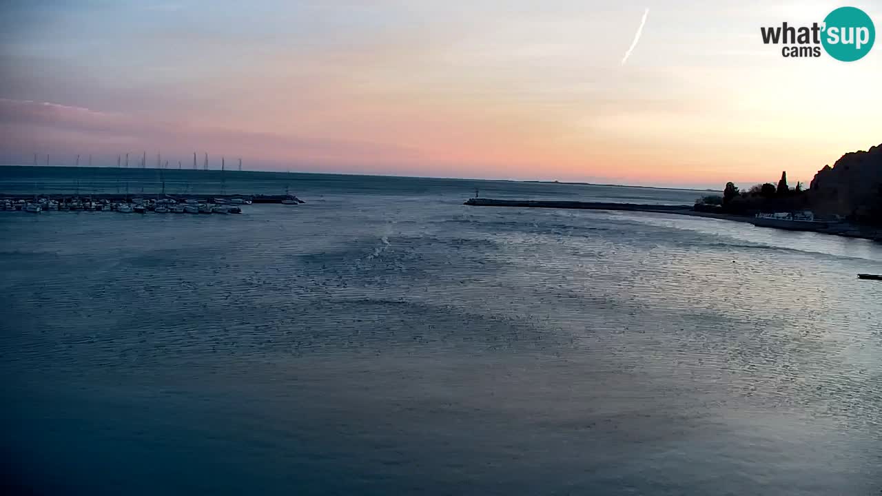 Spletna kamera Sesljan (Sistiana) – Pogled na marino in zaliv