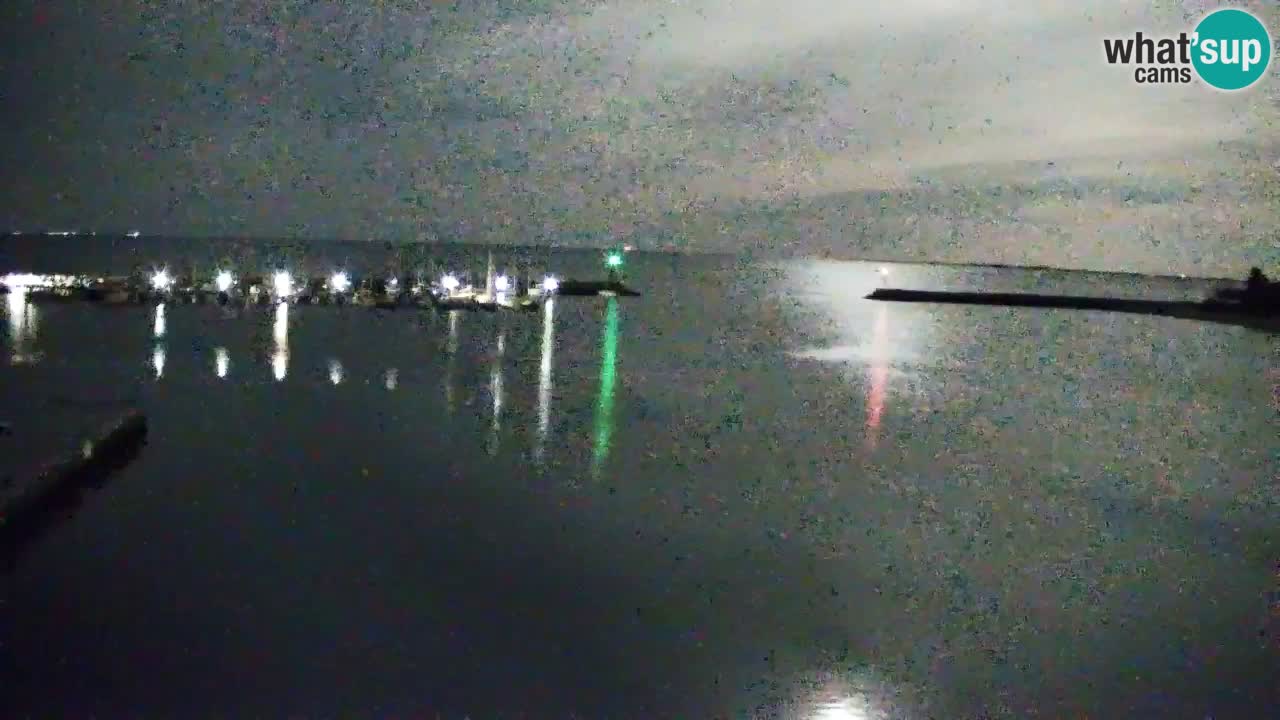 Spletna kamera Sesljan (Sistiana) – Pogled na marino in zaliv