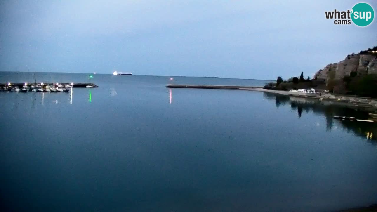 Webcam Sistiana – Pogled na marinu i zaljev