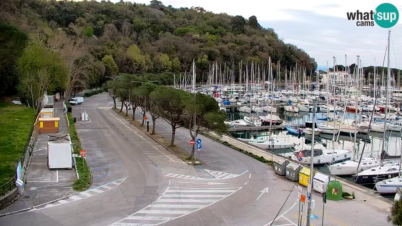 Webcam Sistiana – Pogled na marinu i zaljev