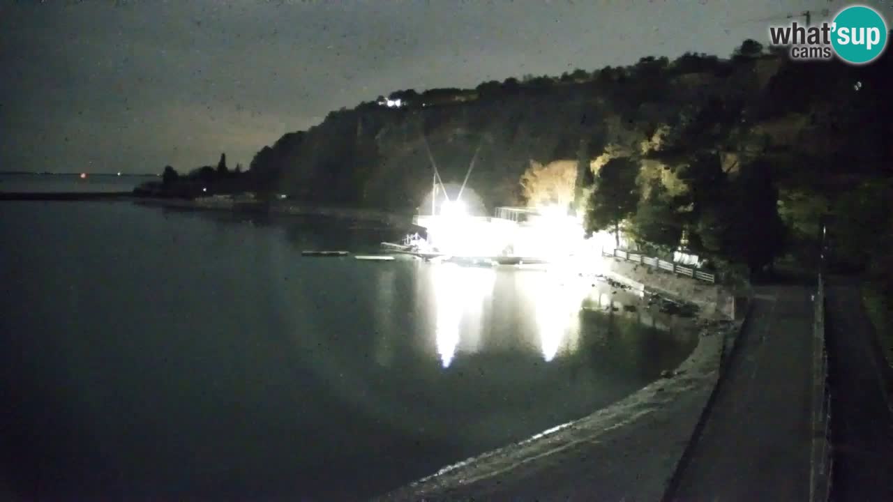 Webcam Sistiana – Vue sur la marina et la baie