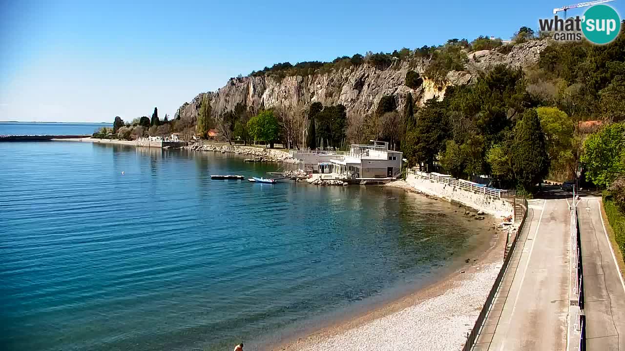 Spletna kamera Sesljan (Sistiana) – Pogled na marino in zaliv