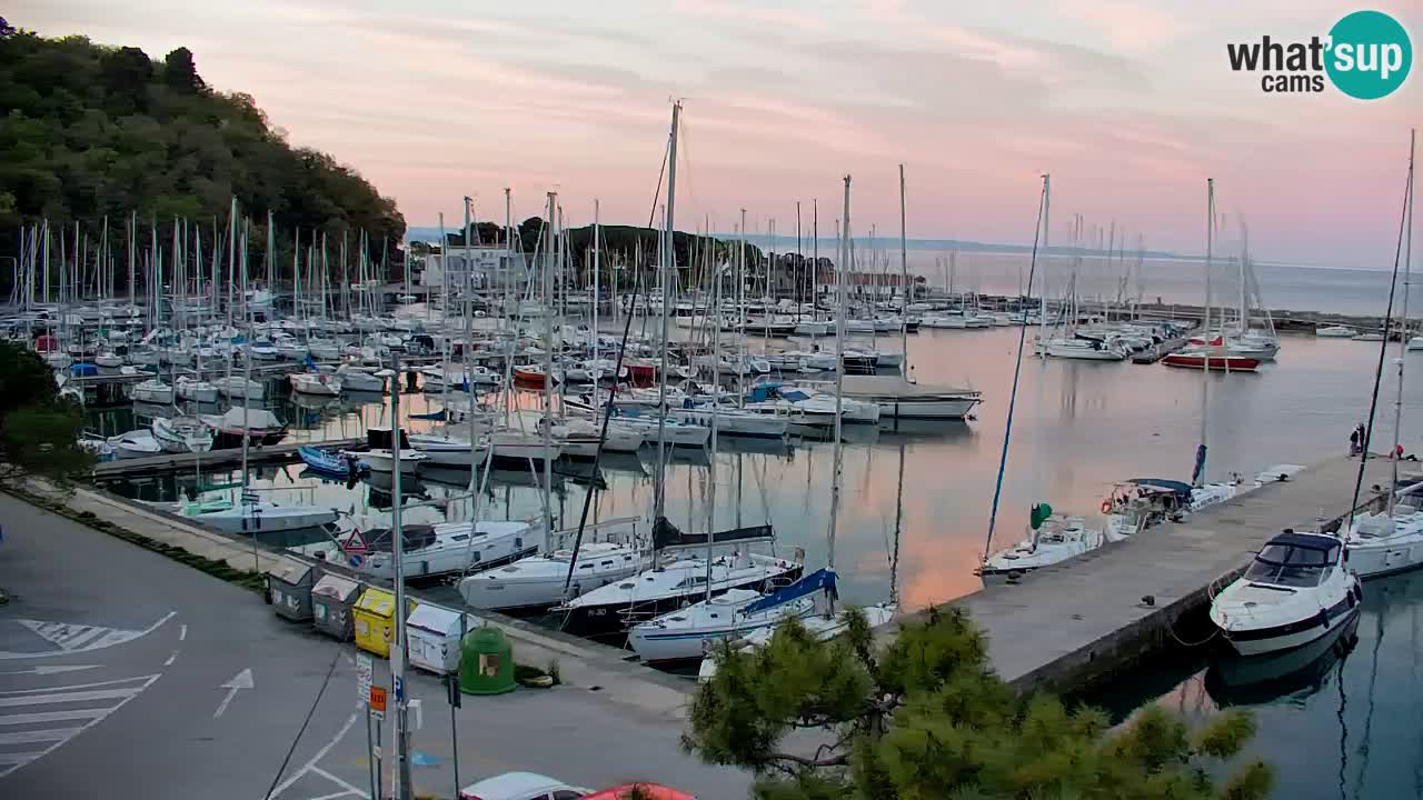 Webcam Sistiana – Vue sur la marina et la baie