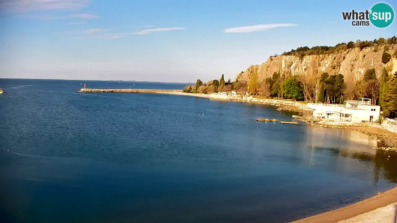 Webcam Sistiana – Vue sur la marina et la baie