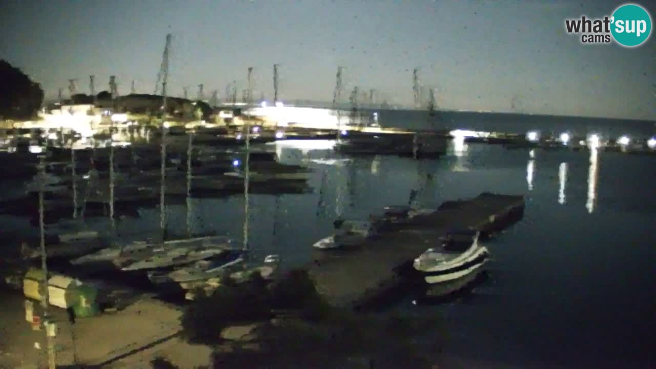 Spletna kamera Sesljan (Sistiana) – Pogled na marino in zaliv