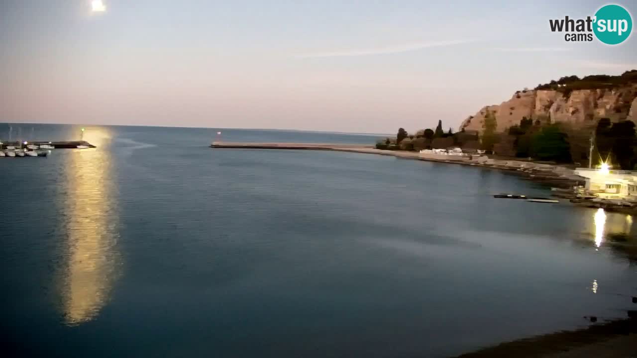 Webcam Sistiana – Vue sur la marina et la baie