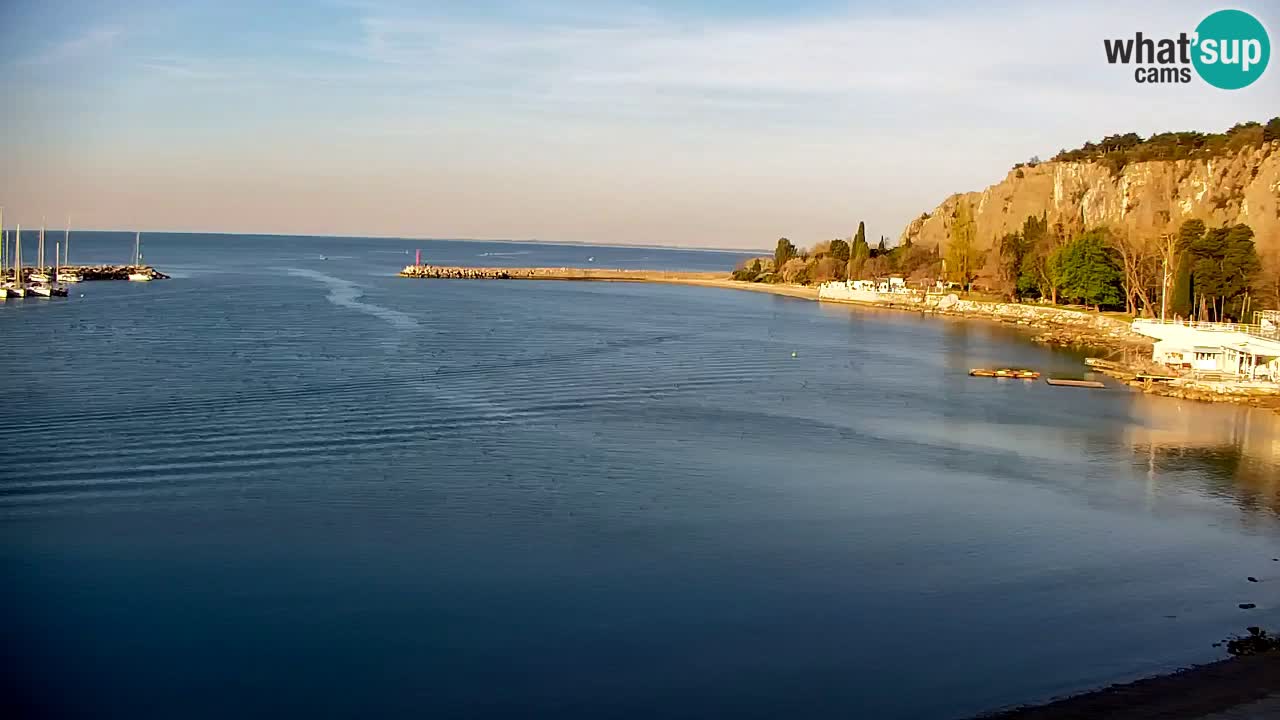 Webcam Sistiana – Vue sur la marina et la baie