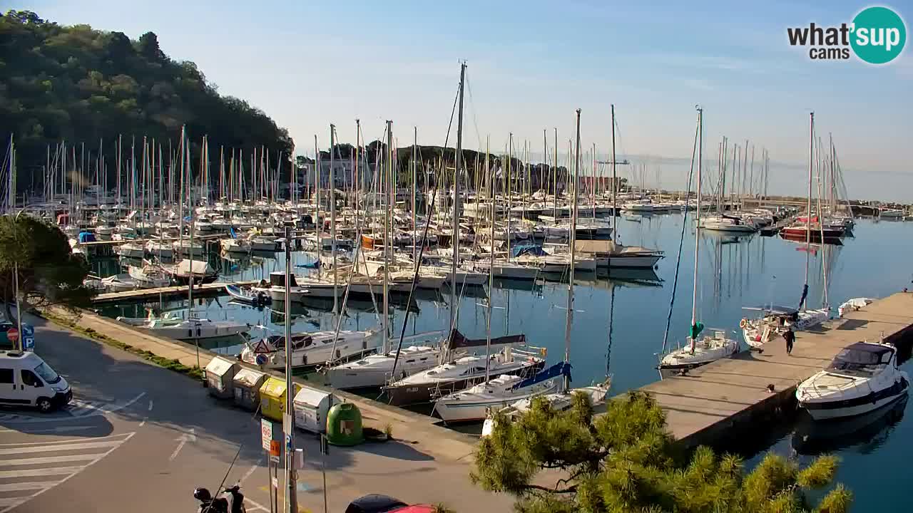 Webcam Sistiana – Vue sur la marina et la baie