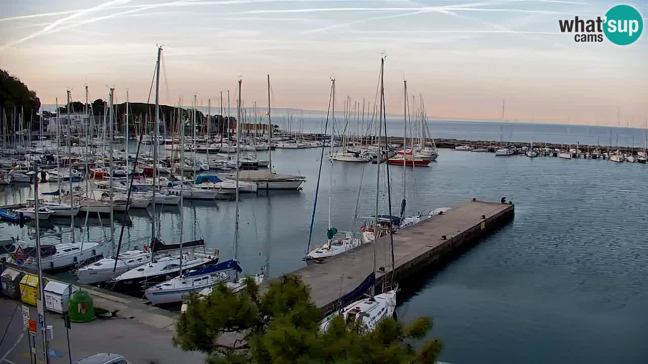 Webcam Sistiana – Vue sur la marina et la baie