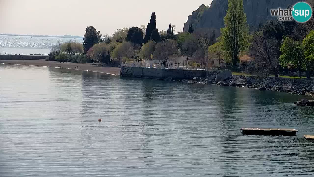 Spletna kamera Sesljan (Sistiana) – Pogled na marino in zaliv