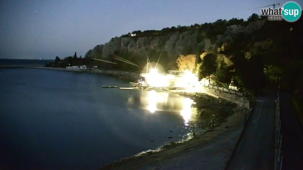 Webcam Sistiana – Pogled na marinu i zaljev