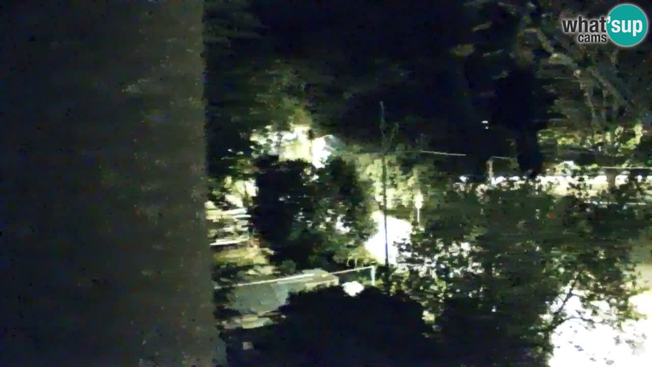 Spletna kamera Sesljan (Sistiana) – Pogled na marino in zaliv