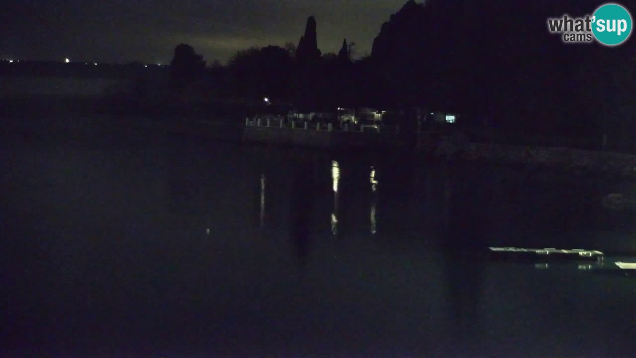 Spletna kamera Sesljan (Sistiana) – Pogled na marino in zaliv