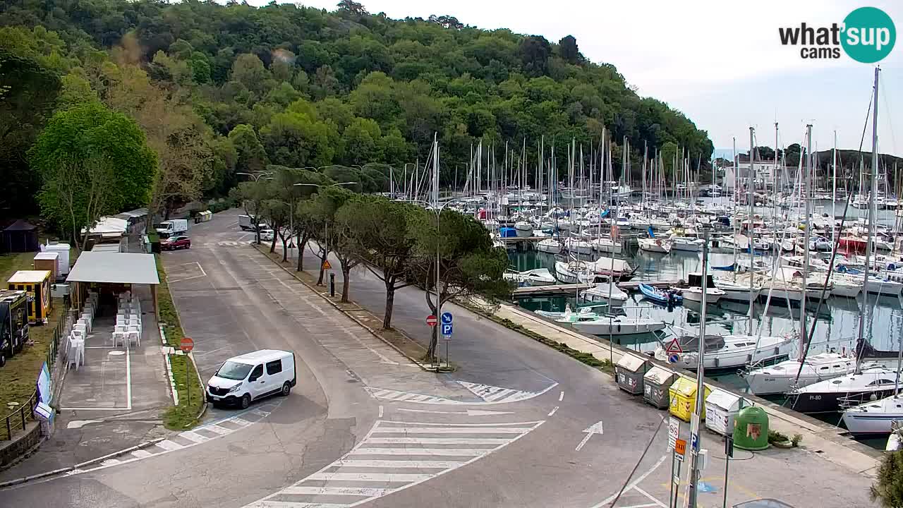 Webcam Sistiana – Pogled na marinu i zaljev