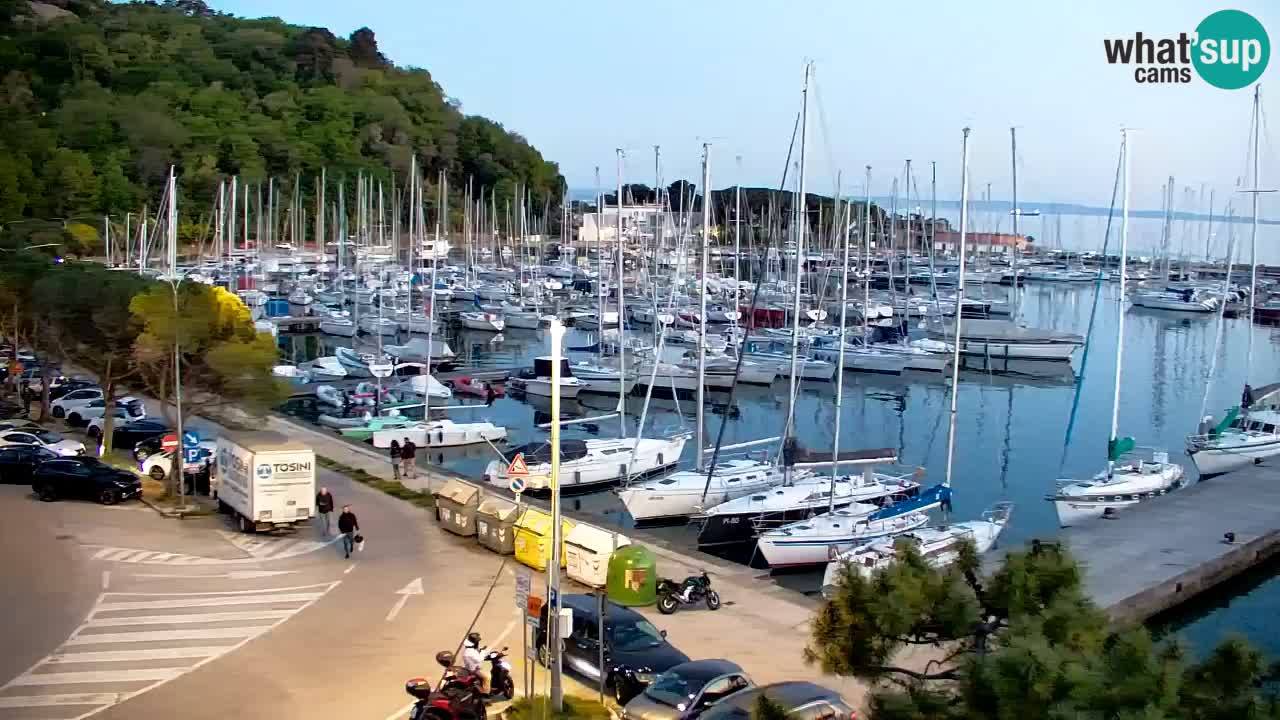 Webcam Sistiana – Vue sur la marina et la baie