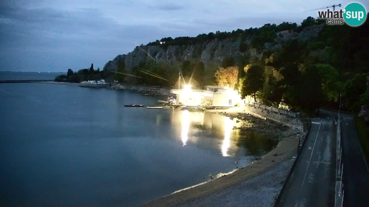 Spletna kamera Sesljan (Sistiana) – Pogled na marino in zaliv