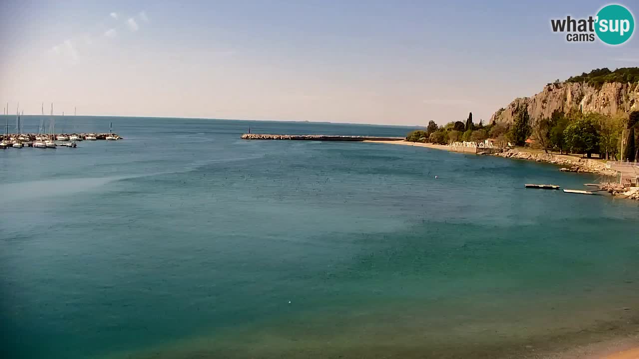 Spletna kamera Sesljan (Sistiana) – Pogled na marino in zaliv