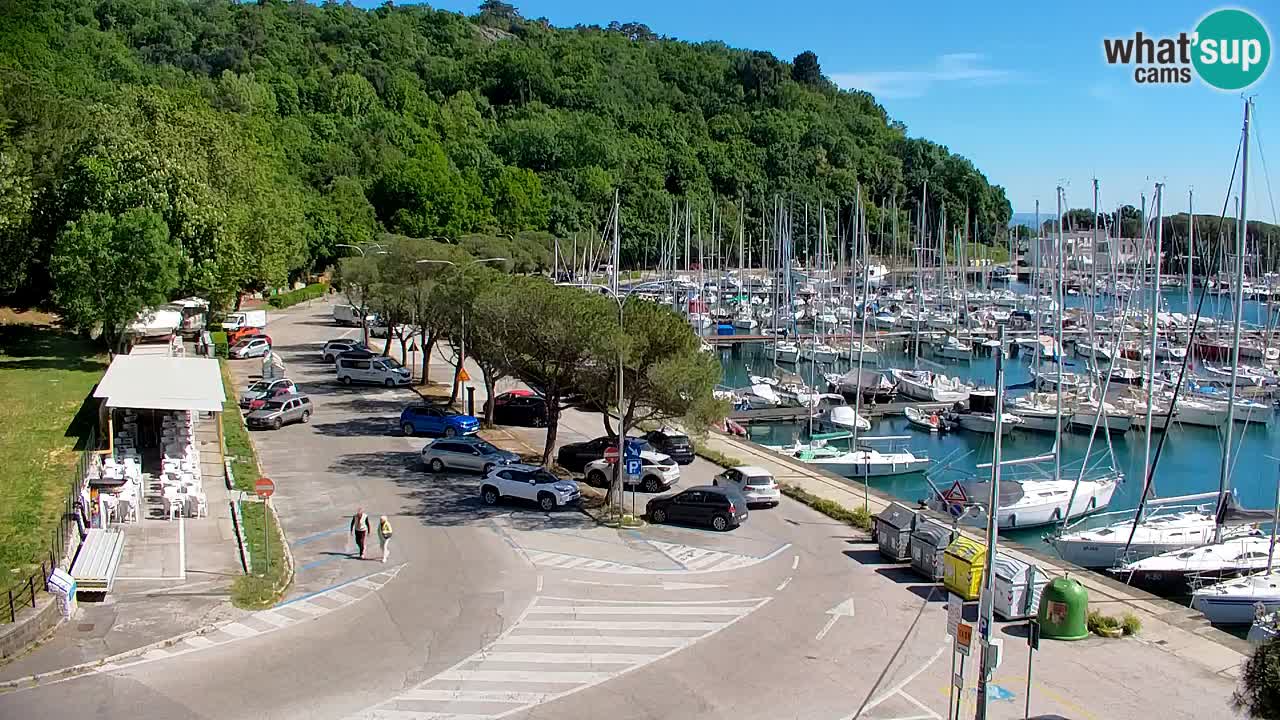 Webcam Sistiana – Pogled na marinu i zaljev