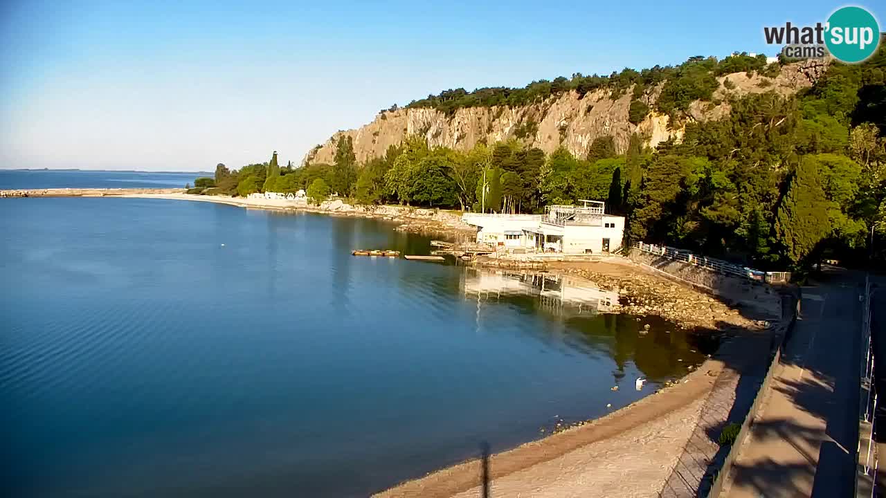 Webcam Sistiana – Vue sur la marina et la baie