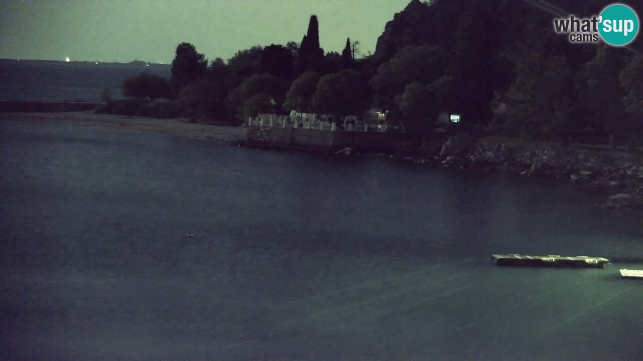 Spletna kamera Sesljan (Sistiana) – Pogled na marino in zaliv