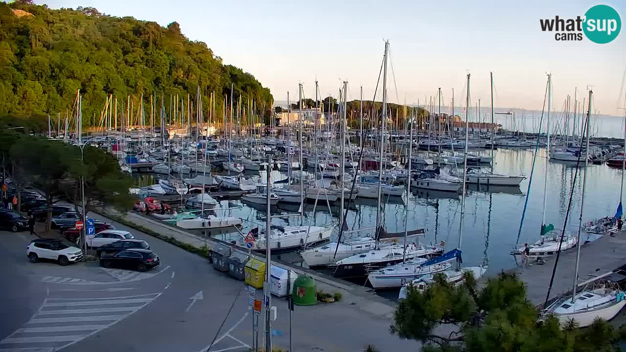 Webcam Sistiana – Vue sur la marina et la baie
