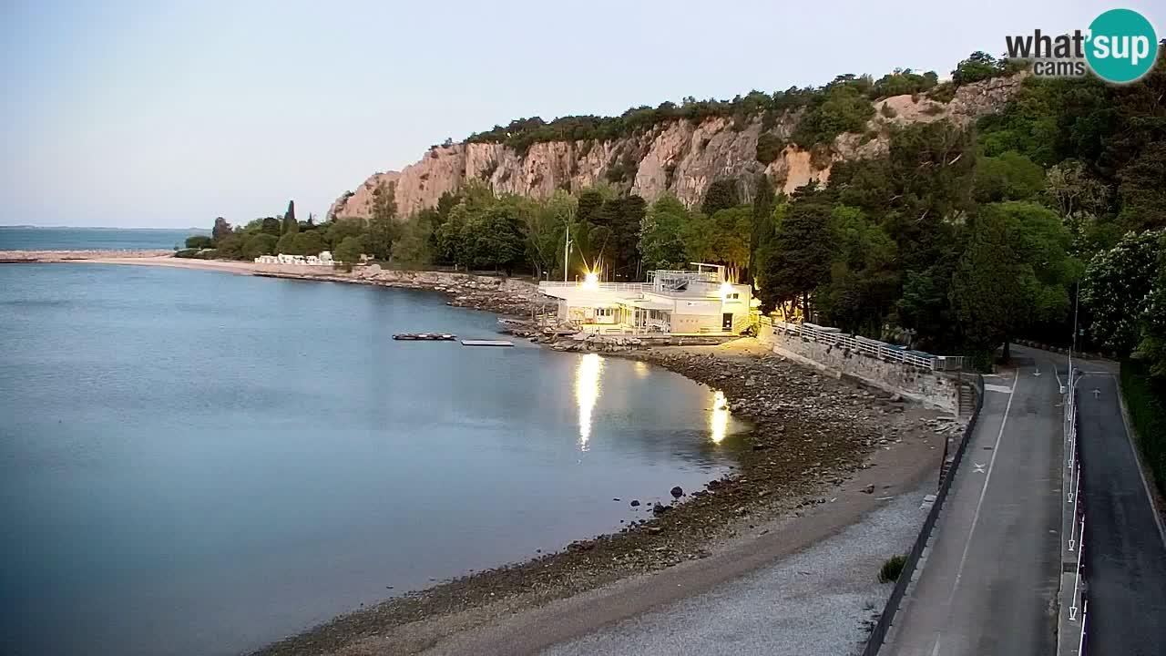 Webcam Sistiana – Pogled na marinu i zaljev