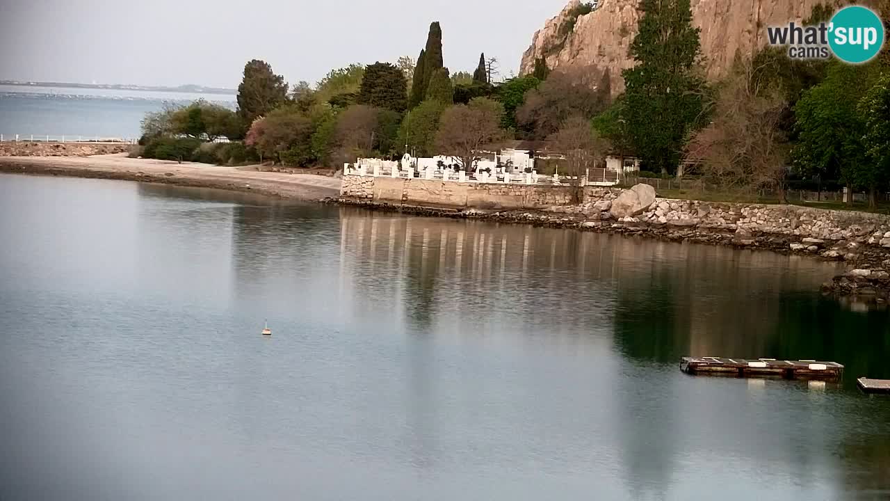 Spletna kamera Sesljan (Sistiana) – Pogled na marino in zaliv