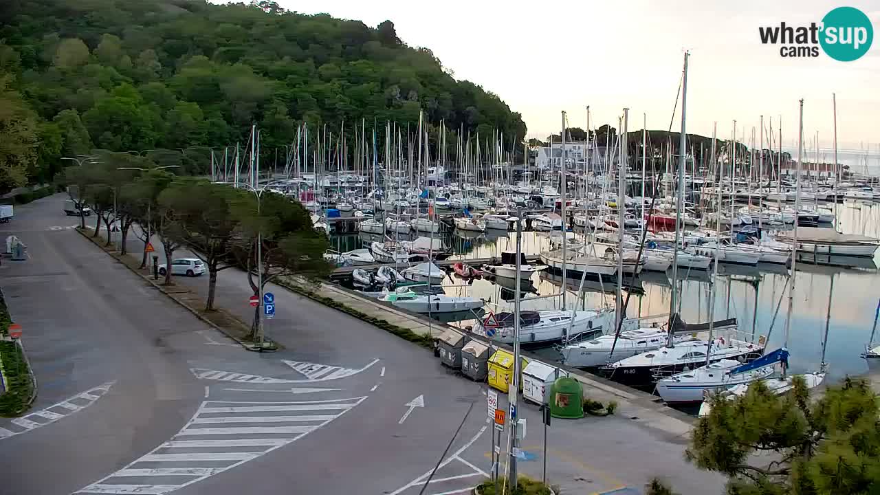 Webcam Sistiana – Vue sur la marina et la baie