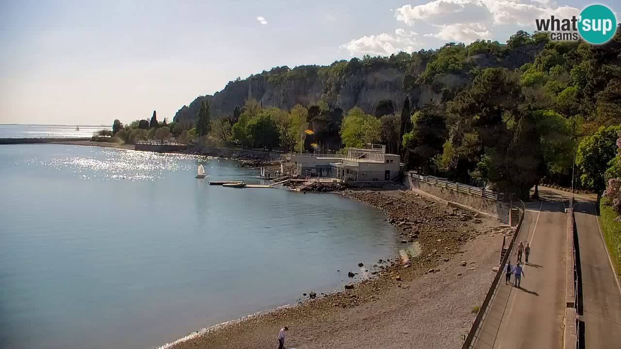 Webcam Sistiana – Vue sur la marina et la baie