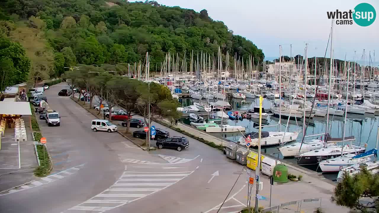 Webcam Sistiana – Pogled na marinu i zaljev