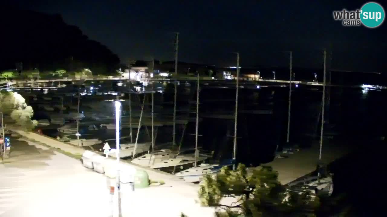 Spletna kamera Sesljan (Sistiana) – Pogled na marino in zaliv