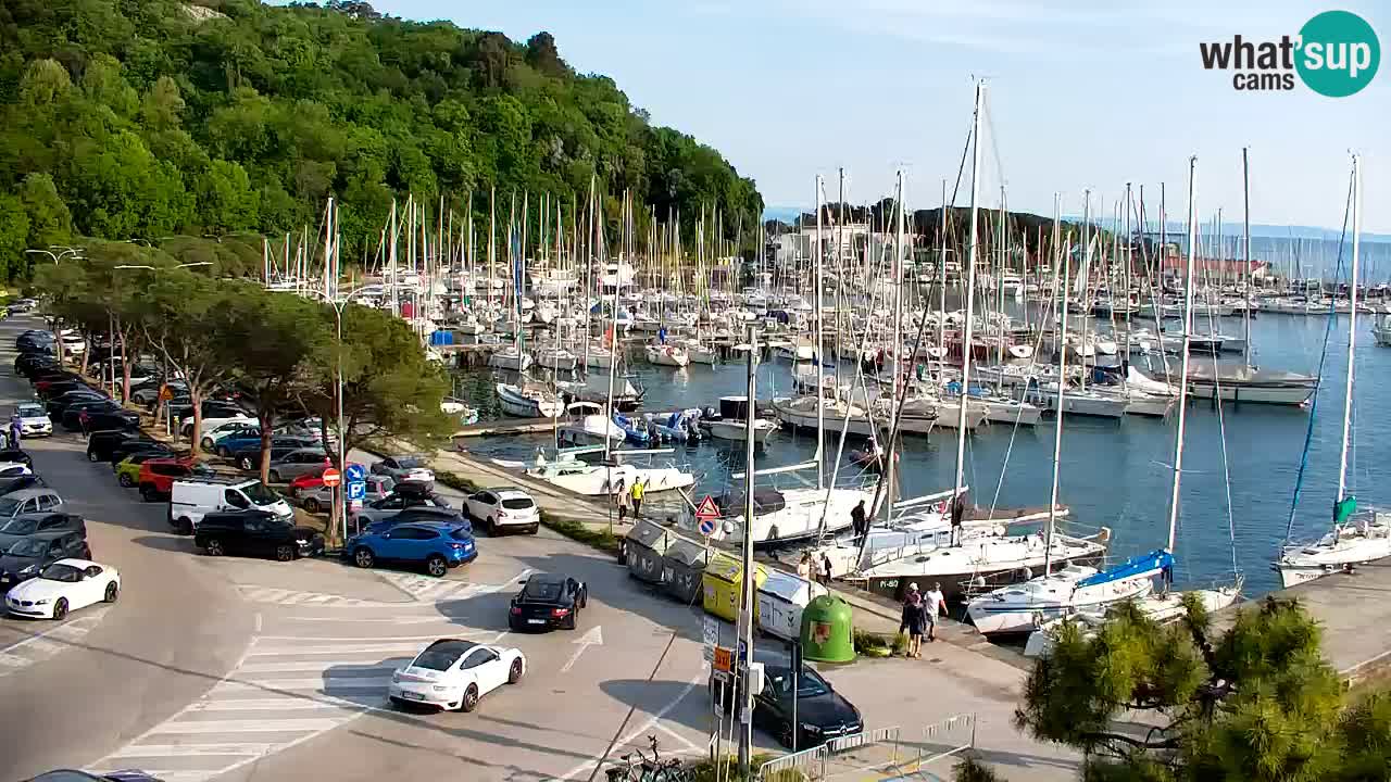 Webcam Sistiana – Pogled na marinu i zaljev