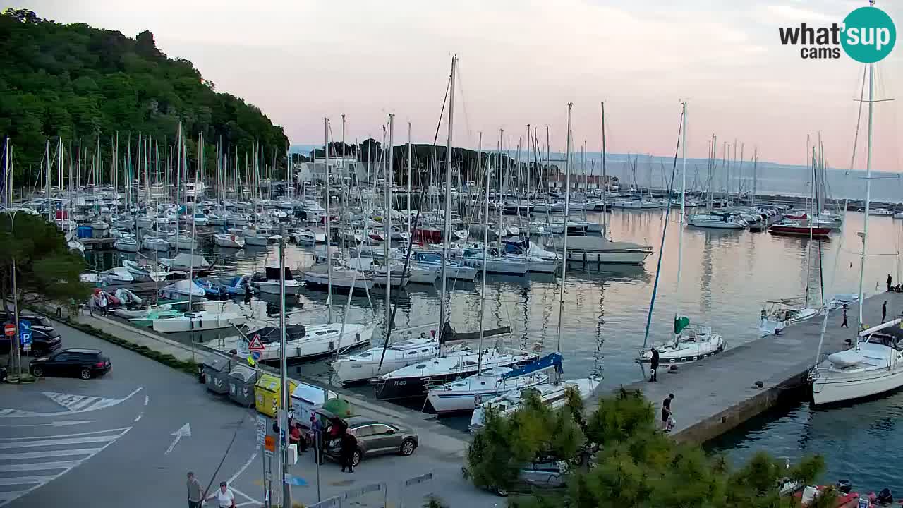 Webcam Sistiana – Vue sur la marina et la baie
