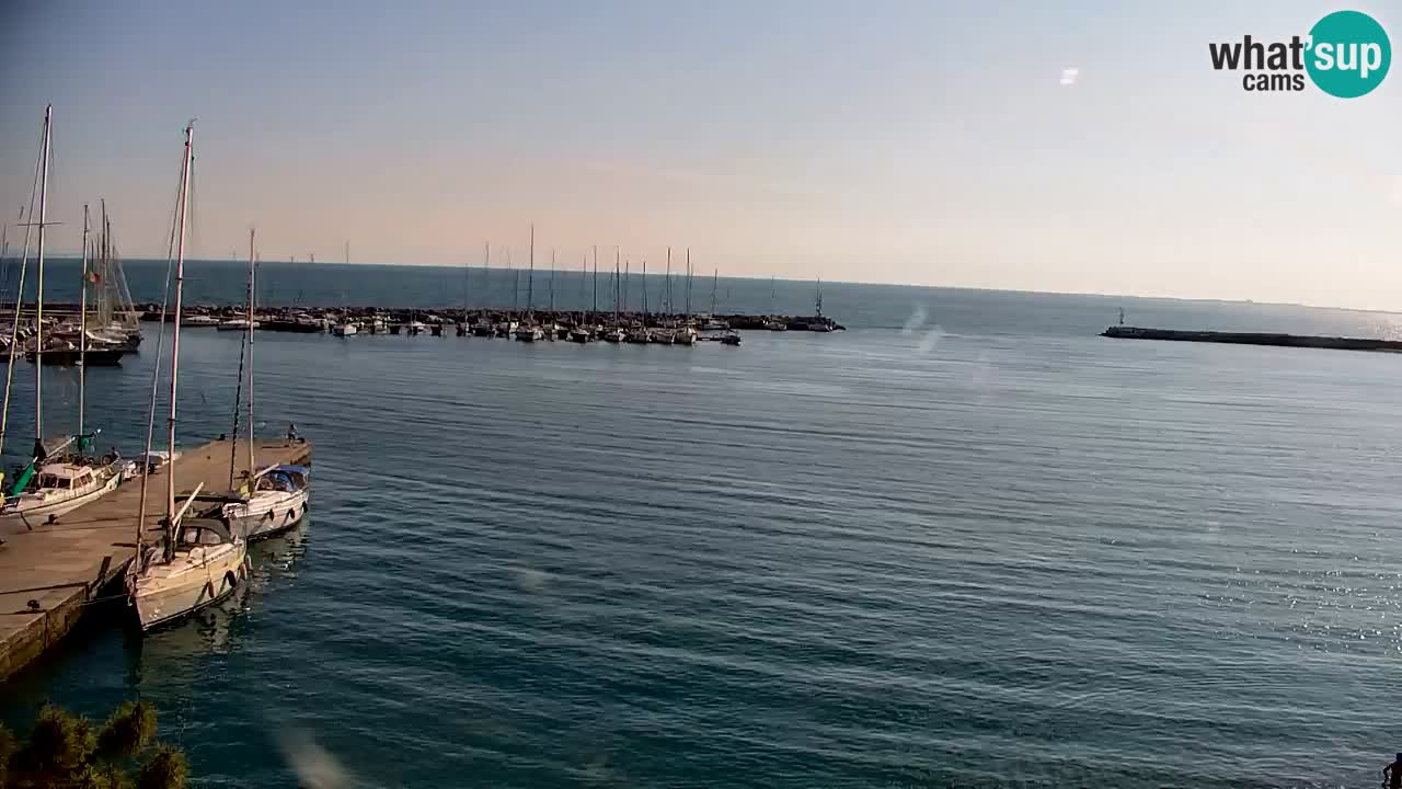 Spletna kamera Sesljan (Sistiana) – Pogled na marino in zaliv